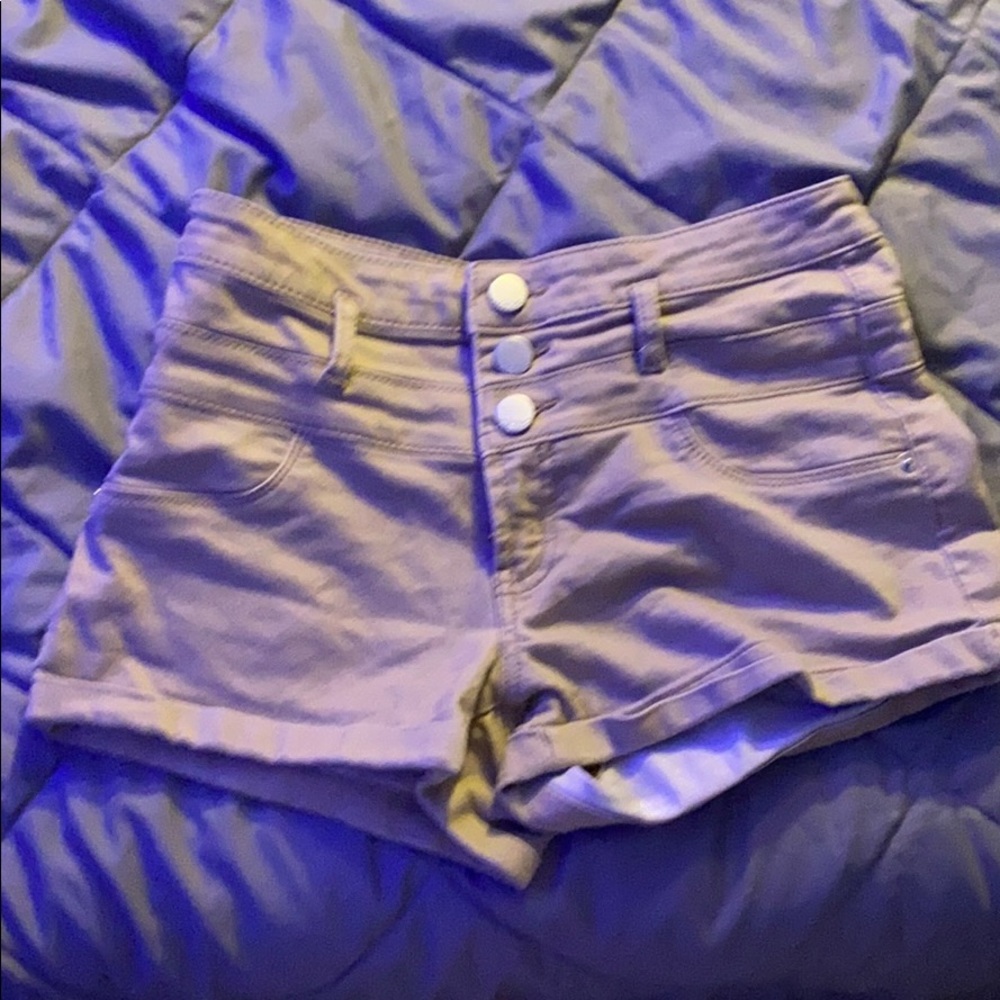 khaki shorts